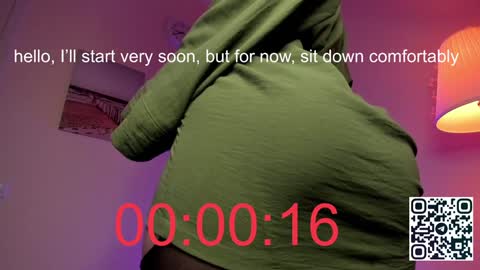 Snapshot of suk_ki chatting on 12/16/24, 01:10 Lika ginger  Jessy blond   online show from 12/16/24, 01:10