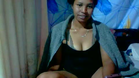 Snapshot of sukietalore chatting on 05/22/26, 11:43 SukieTalore online show from 05/22/26, 11:43
