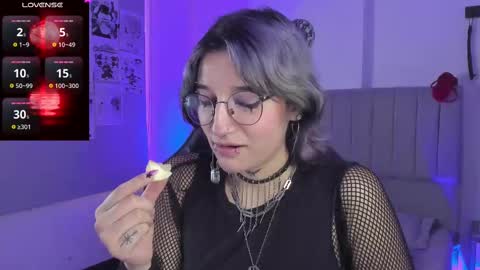    online show from 03/07/25, 03:18