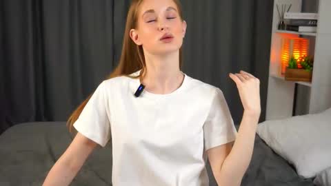 Snapshot of sulemamanusyants chatting on 10/28/25, 07:45 Ilona online show from 10/28/25, 07:45