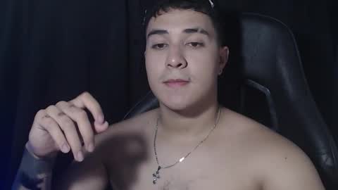 Snapshot of sully50126 chatting on 10/20/25, 04:02 sully50126 online show from 10/20/25, 04:02