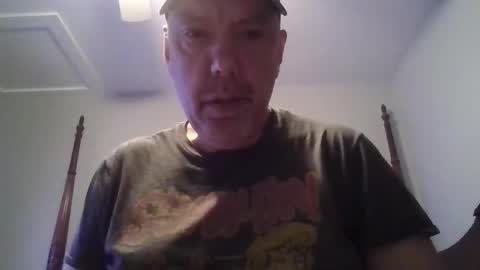 Snapshot of sullydog48 chatting on 09/24/25, 02:04 Sully online show from 09/24/25, 02:04
