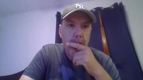 Snapshot of sullydog48 chatting on 09/27/25, 11:43 Sully online show from 09/27/25, 11:43