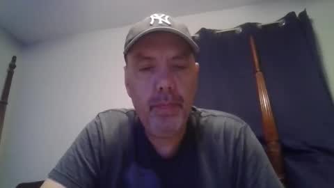 Snapshot of sullydog48 chatting on 09/29/25, 11:42 Sully online show from 09/29/25, 11:42