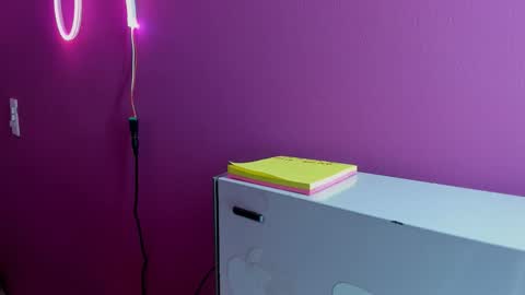 Diana online show from 11/25/25, 06:08