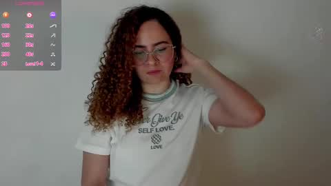 Snapshot of sultrysecrets_ chatting on 10/08/25, 07:22 Ann online show from 10/08/25, 07:22