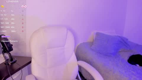 Snapshot of sumersunsett chatting on 06/05/26, 06:52 sumersunsett online show from 06/05/26, 06:52