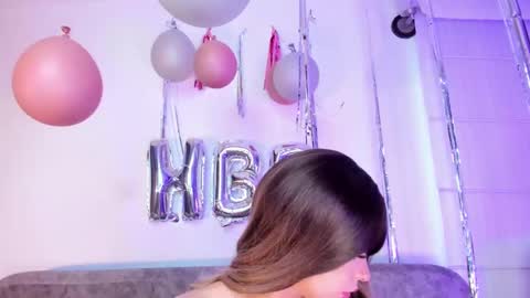 Snapshot of summer_holiday chatting on 01/19/25, 11:34 OnlyFans summer holiday online show from 01/19/25, 11:34