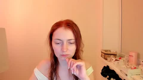 Snapshot of summer_preston chatting on 12/15/24, 01:00 Summer Preston online show from 12/15/24, 01:00