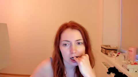 Snapshot of summer_preston chatting on 12/24/24, 11:06 Summer Preston online show from 12/24/24, 11:06