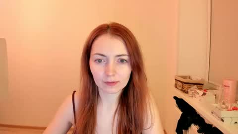 Snapshot of summer_preston chatting on 01/01/25, 11:18 Summer Preston online show from 01/01/25, 11:18