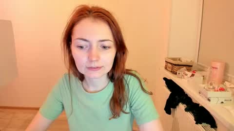 Snapshot of summer_preston chatting on 01/03/25, 12:22 Summer Preston online show from 01/03/25, 12:22