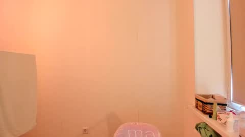 Snapshot of summer_preston chatting on 02/21/25, 01:00 Summer Preston online show from 02/21/25, 01:00