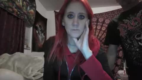 Snapshot of summerainzpuddles chatting on 11/08/25, 10:04 Summer Rainz online show from 11/08/25, 10:04