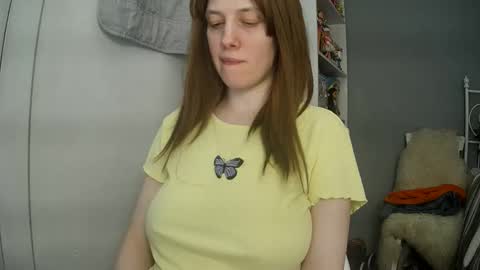 Snapshot of summerbluesky chatting on 04/12/26, 03:39 summerbluesky online show from 04/12/26, 03:39