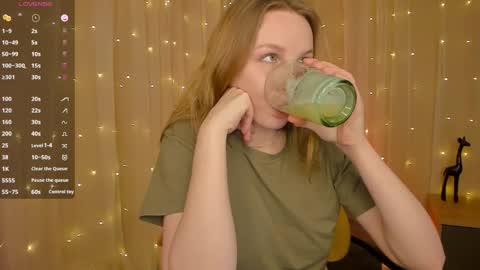 Zoya online show from 02/20/26, 07:14