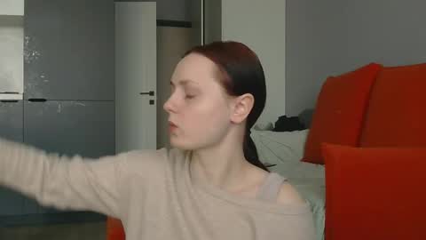 Olivia online show from 02/06/26, 07:23