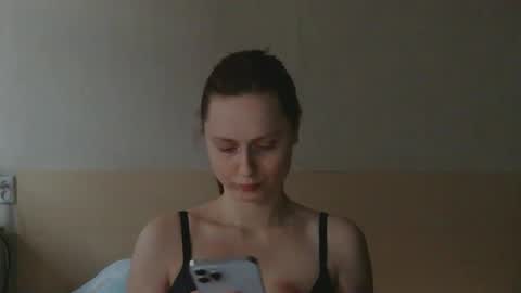 Snapshot of sun_sparkle chatting on 05/07/26, 06:13 Olivia online show from 05/07/26, 06:13