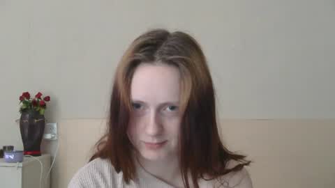 Snapshot of sun_sparkle chatting on 06/15/26, 05:42 Olivia online show from 06/15/26, 05:42