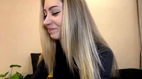 Lexi online show from 12/14/25, 08:30