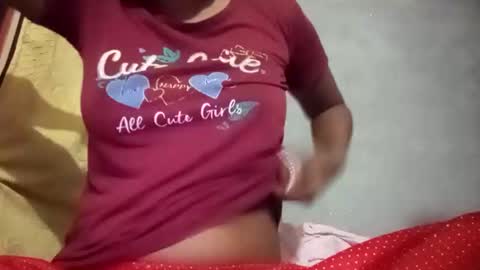 sunali_jain03 online show from 04/23/26, 02:02