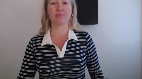 sunbrilliant online show from 07/26/26, 07:54
