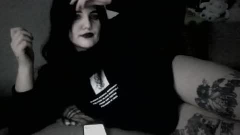 sundaygoth online show from 07/06/26, 08:22