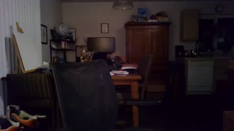 Sundial1 online show from 10/05/25, 06:01