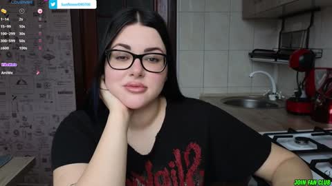 Tina. Im topless model  online show from 01/06/25, 08:57