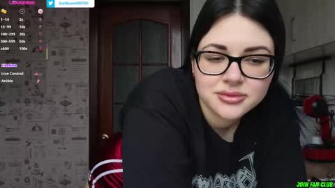 Tina. Im topless model  online show from 02/21/25, 12:28