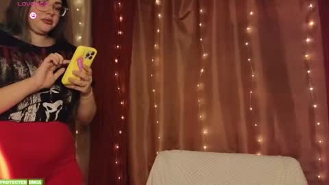 Tina. Im topless model  online show from 09/18/25, 03:14