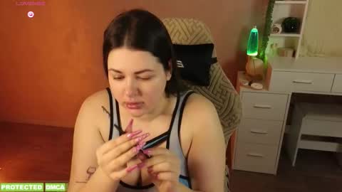 Tina. Im topless model  online show from 03/05/26, 08:54