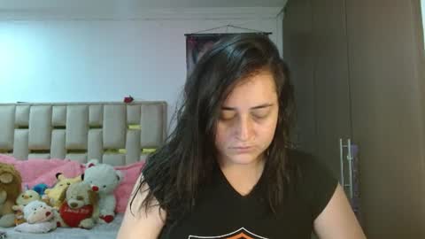 Snapshot of sunflower_dance chatting on 07/02/26, 01:05 Jeraldine online show from 07/02/26, 01:05