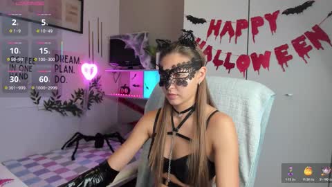 Sofia online show from 10/31/25, 09:49