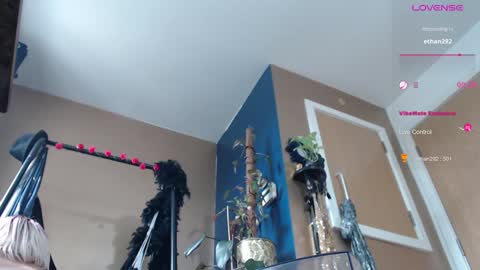 Snapshot of sunni_hottie chatting on 02/01/25, 01:51 Sunni Knight online show from 02/01/25, 01:51