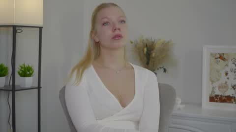 Sunni sounds like sun 3 online show from 03/07/26, 04:20