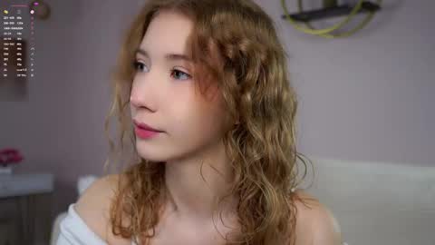 Lily online show from 09/21/25, 01:57
