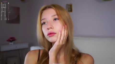 Lily online show from 11/02/25, 01:35