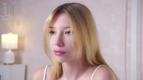 Snapshot of sunnmoonn chatting on 05/30/26, 02:47 Lily online show from 05/30/26, 02:47