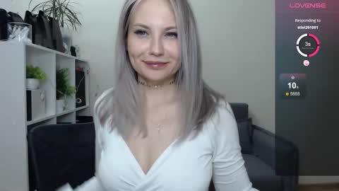 Naomi online show from 12/28/24, 09:08