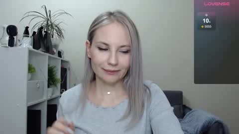 Naomi online show from 01/04/25, 12:48