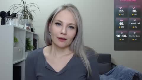 Naomi online show from 01/09/25, 12:09