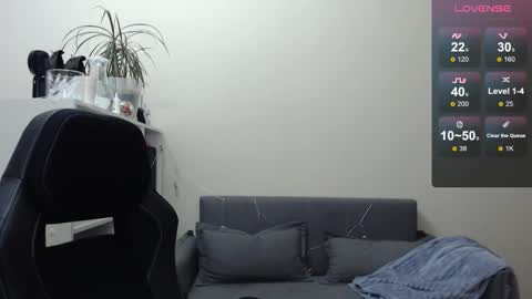 Naomi online show from 01/10/25, 09:34