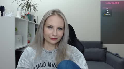 Naomi online show from 02/07/25, 08:10