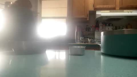 Sunny Clementine online show from 11/09/25, 09:35