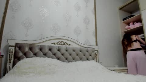 Vanessa online show from 04/03/26, 05:05