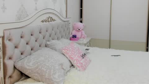 Vanessa online show from 04/21/26, 05:14