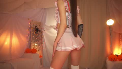 Maria online show from 10/31/25, 09:16