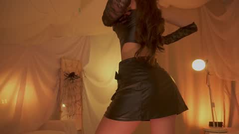 Maria online show from 11/24/25, 09:25