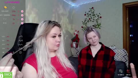 Snapshot of sunny_mood chatting on 12/28/24, 08:48 sunny mood online show from 12/28/24, 08:48